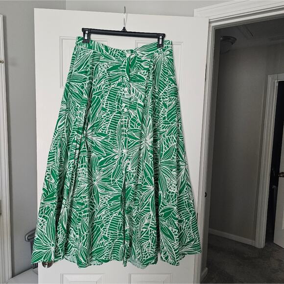 Dresses & Skirts - Tabitha Brown Green Floral Women's Skirt Size L